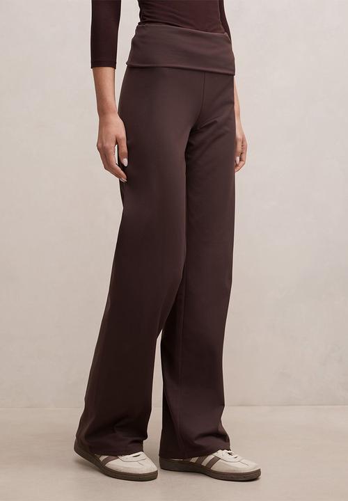Forever New - Wren fold waist wide leg pants in chocolate freckle