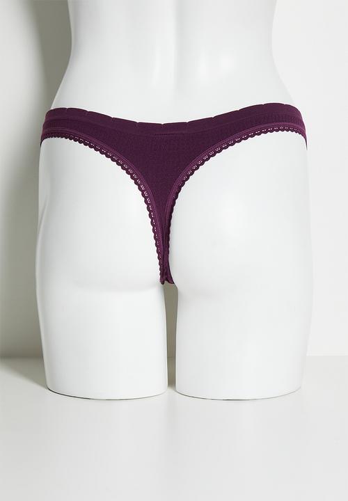 Cotton On - Seamless low rise  g string brief - blackcurrant texture