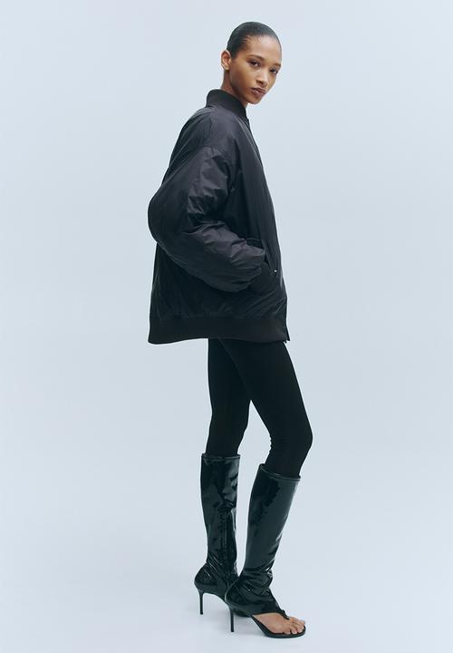 H&M - WARDROBE.NYC H&M:  Oversized down bomber jacket - black