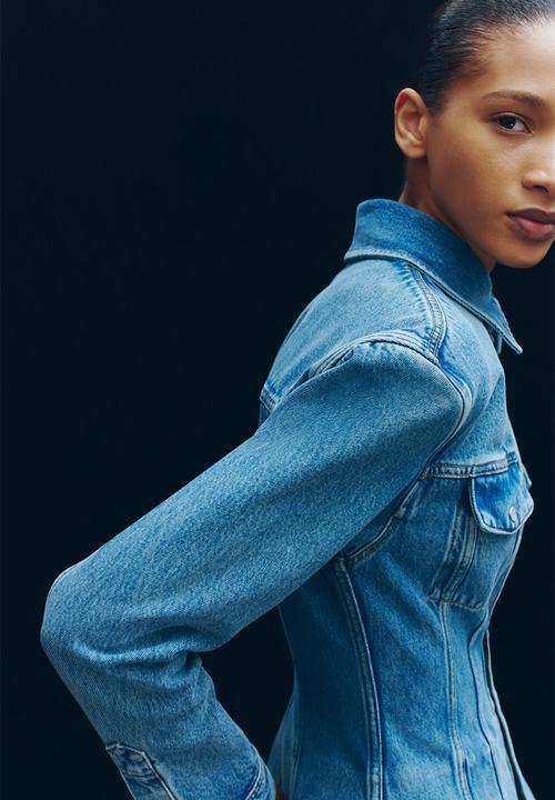 H&M - WARDROBE.NYC H&M:  Denim hourglass jacket - light denim blue