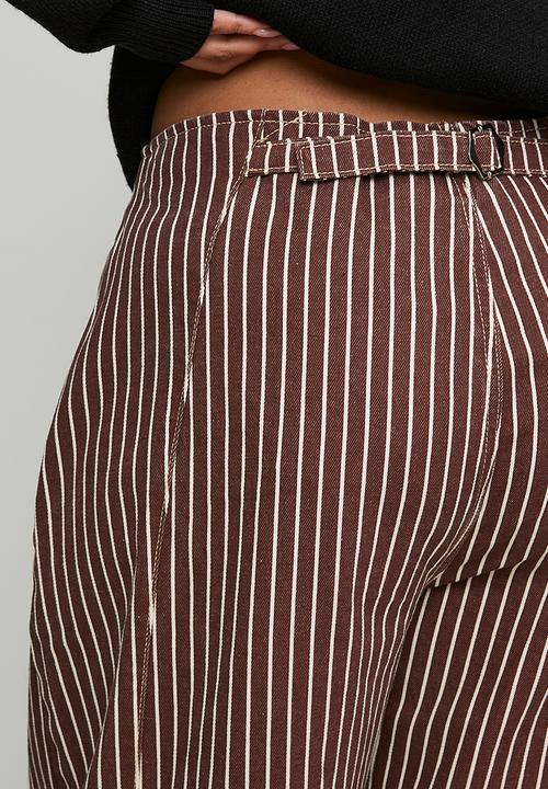 Me&B - Plus Contour Waist Barrel Leg Jeans - Choc Stripe