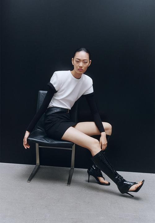 H&M - WARDROBE.NYC H&M:  Shoulder-pad body - white