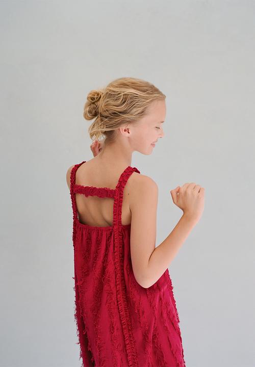 MANGO - Dress flecos - burgundy