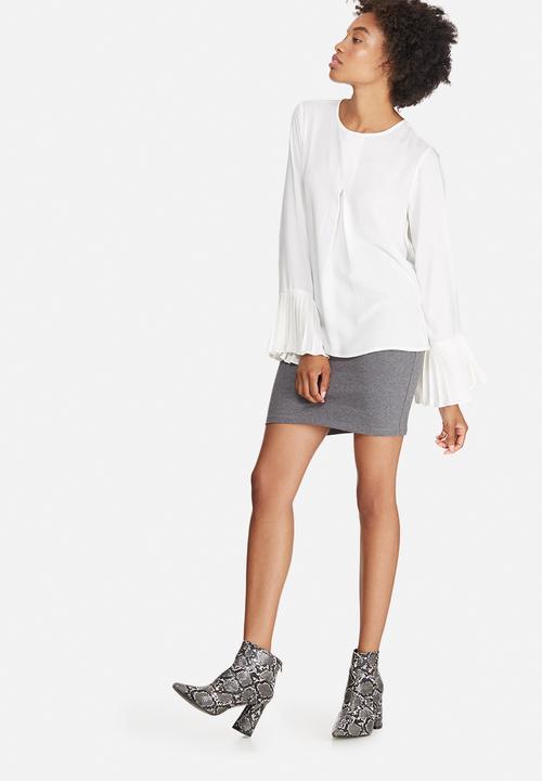 dailyfriday - Pleat front blouse