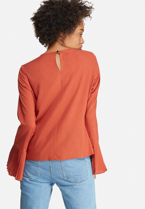 dailyfriday - Pleat front blouse