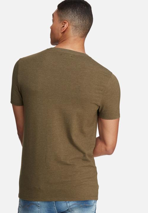 basicthread - Muscle fit tee