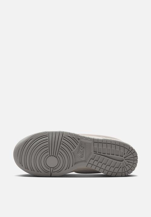 Nike - Nike Dunk Low Lv8 Grade School