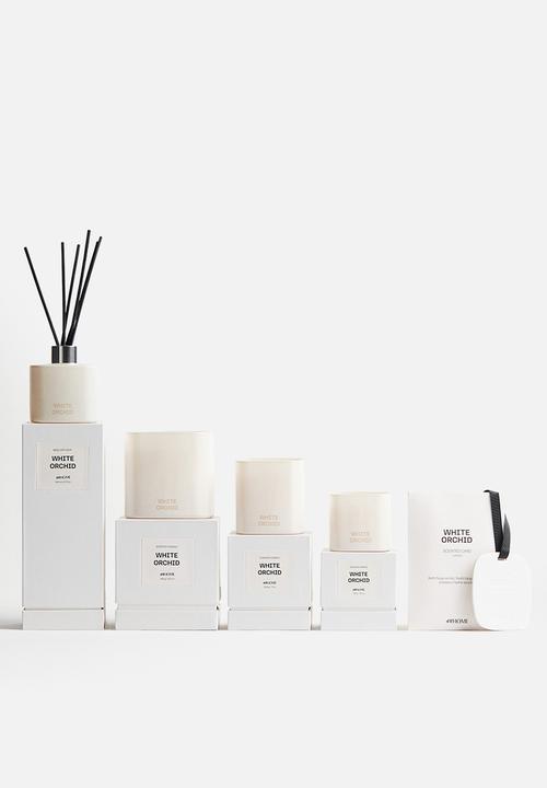 H&M - Scented candle in glass holder - white orchid