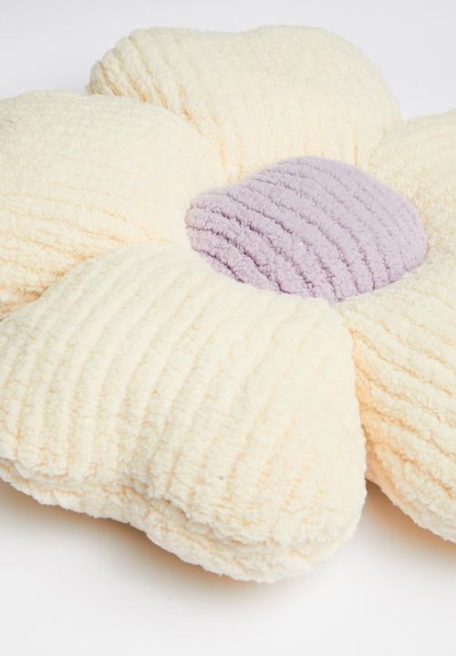 H&S - Petals cushion - Cream & Purple