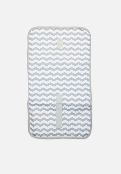 Pop Candy - Foldable diaper changing mat - grey chevron