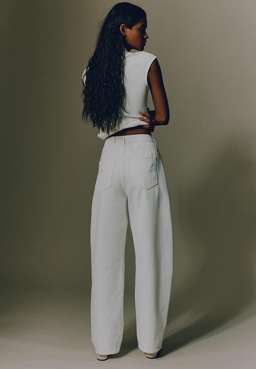 H&M - Barrel high waist jeans - white