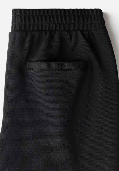 H&M - Regular fit joggers - black