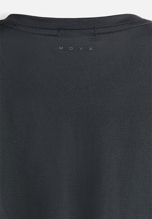 H&M - Regular fit sports vest top with drymove - black