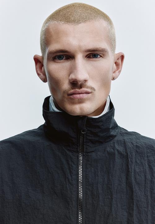 H&M - Water-repellent windbreaker - black