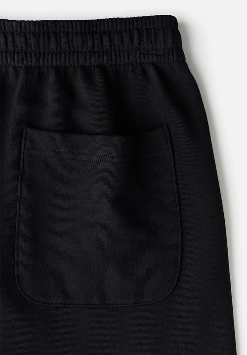 H&M - Regular fit sweatshorts - black