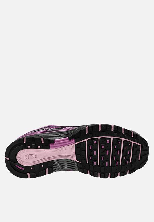 Nike - Nike P-6000