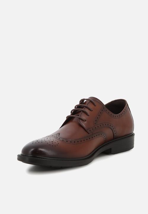 Hush Puppies - Alaric - Tan