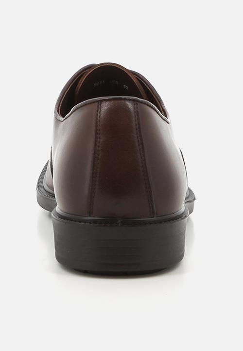 Hush Puppies - Harrington - Brown