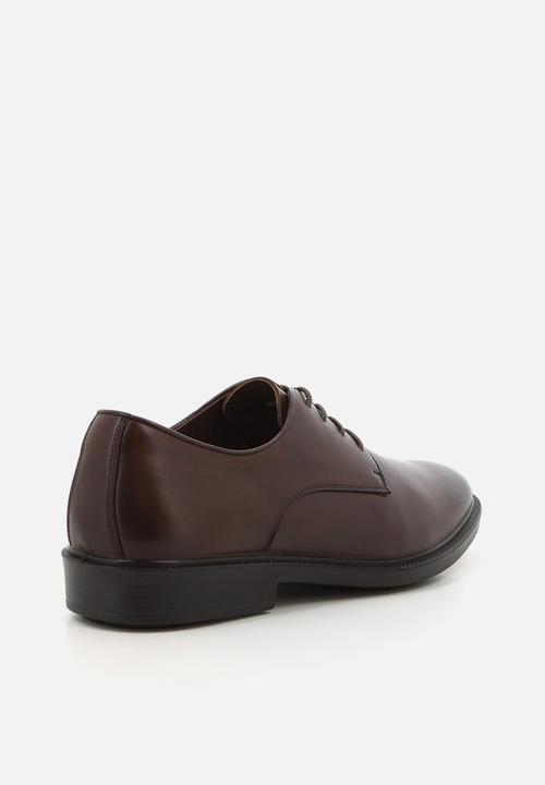 Hush Puppies - Harrington - Brown