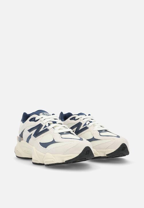 New Balance  - 9060 Grade School