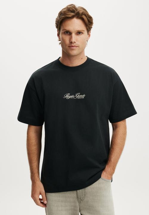 Cotton On - Box Fit Text T-shirt - Black/Royal Grand