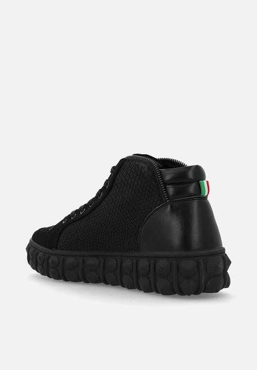 MAZERATA - PIGALE 15 Black