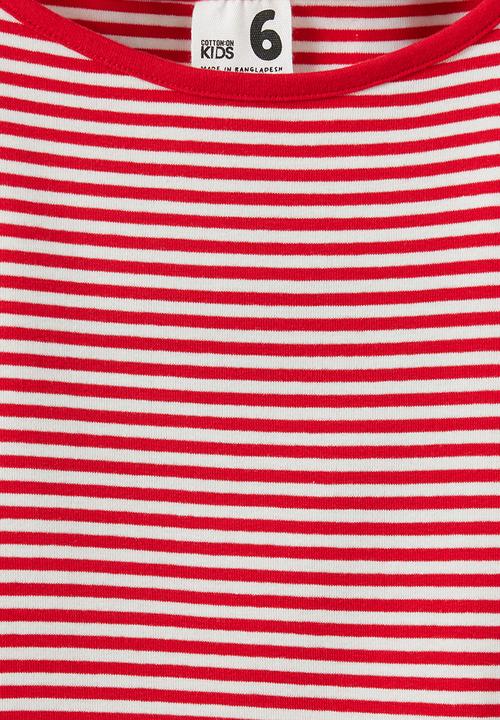 Cotton On - Fitted Short Sleeve Essential Boat Neck Tee - Varsity Red/Vanilla Stripe
