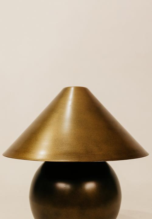 Noha - Foundry Metal Lamp