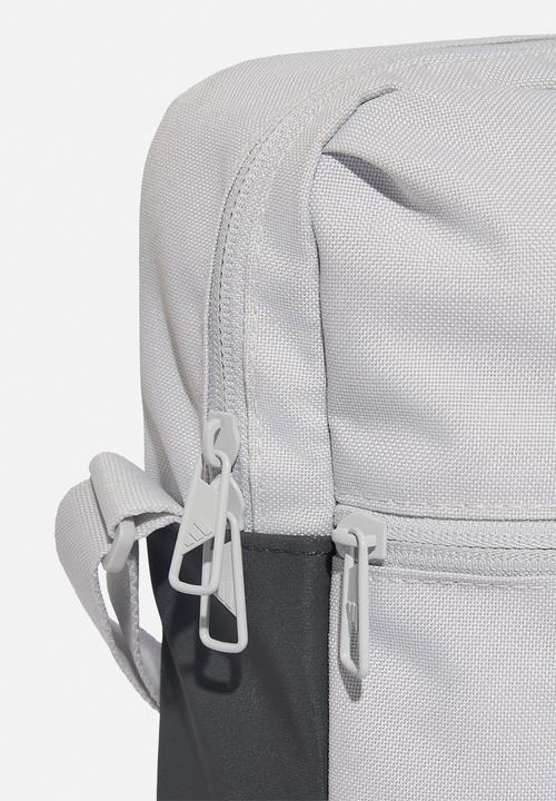 adidas Performance - ESS organiser crossbody bag-light gey/carbon