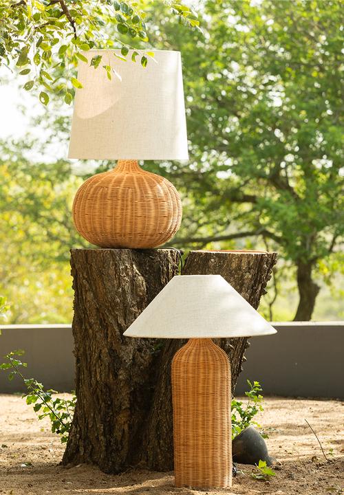 Noha - Tumbi Table Lamp With Linen Shade