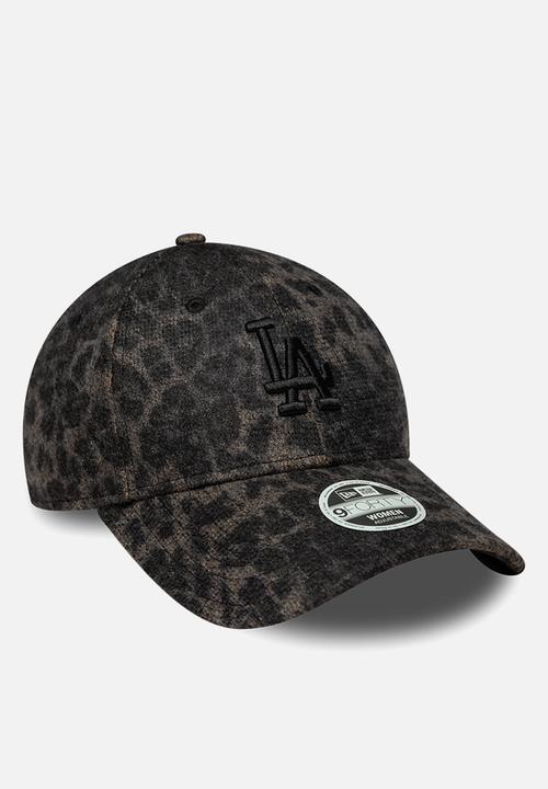 New Era - Female Cosy Leopard 9Forty® - Black