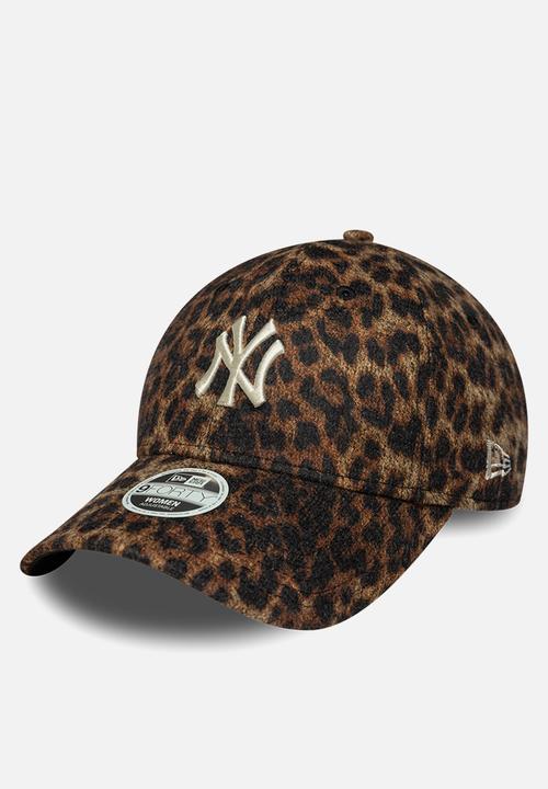 New Era - Female Cosy Leopard 9Forty® - Brown/Black