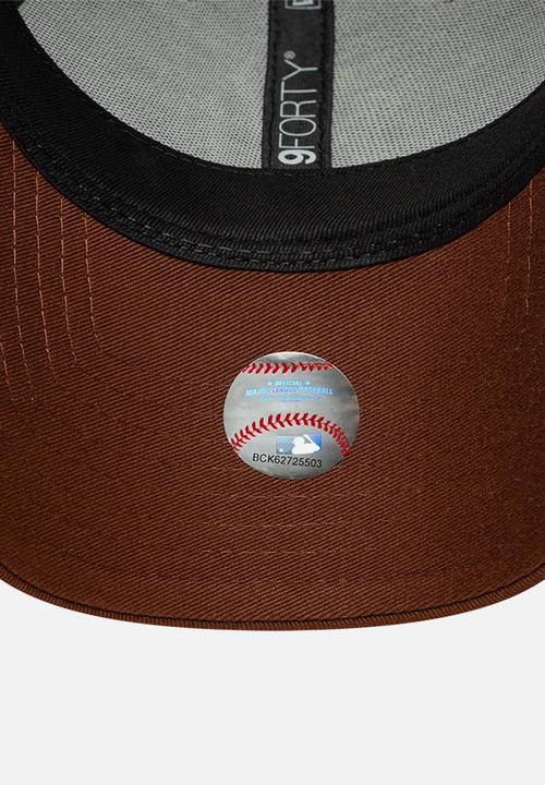 New Era - Female Metallic Logo 9Forty® - Brown/Gold