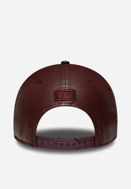 New Era - Female Diamante Pu 9Forty® Mc - Maroon