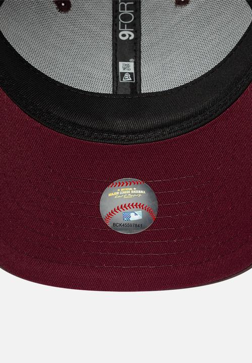 New Era - Female Diamante Pu 9Forty® Mc - Maroon