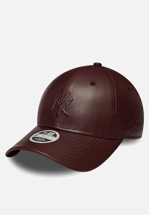 New Era - Female Diamante Pu 9Forty® Mc - Maroon