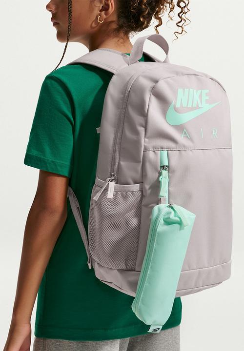Nike - Nike Elemental