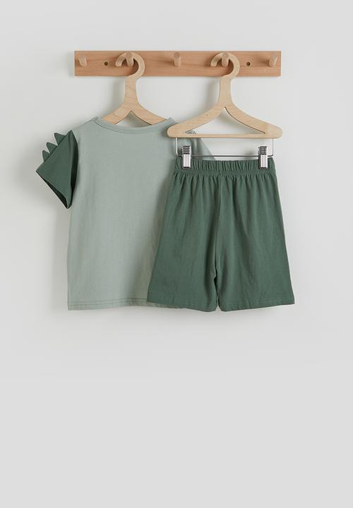 Pop Candy - Croc graphic tee & plain shorts - green multi