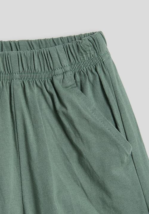 Pop Candy - Croc graphic tee & plain shorts - green multi