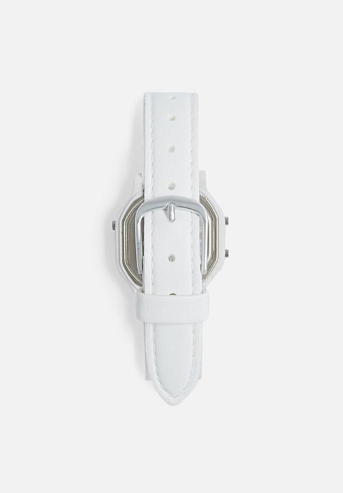 Casio - Digital wrist watch