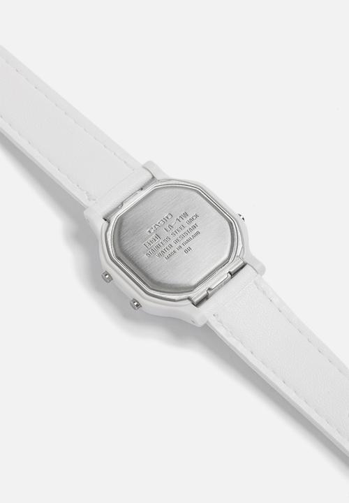 Casio - Digital wrist watch