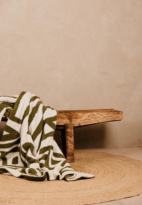 Noha - 150X180 Cozy Geo Green And White  Throw