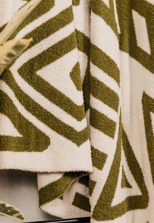 Noha - 150X180 Cozy Geo Green And White  Throw