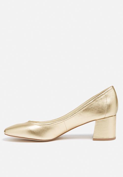Steve Madden - Tomorrow