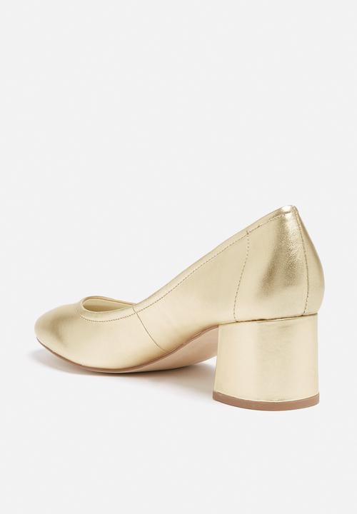 Steve Madden - Tomorrow