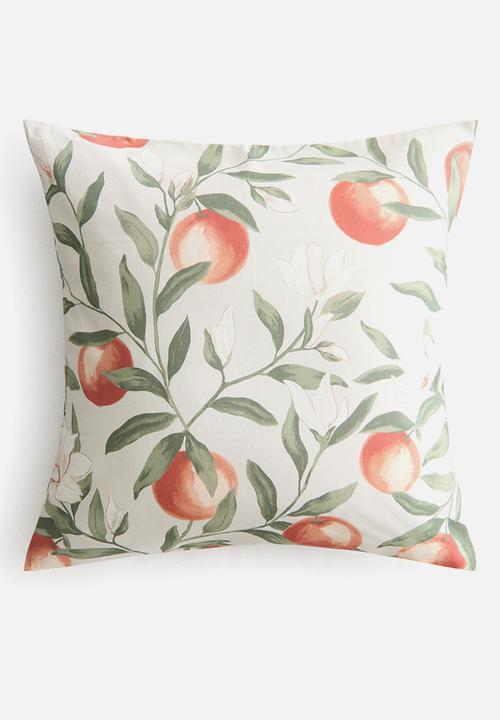 H&M - Patterned cushion cover - light beige/oranges