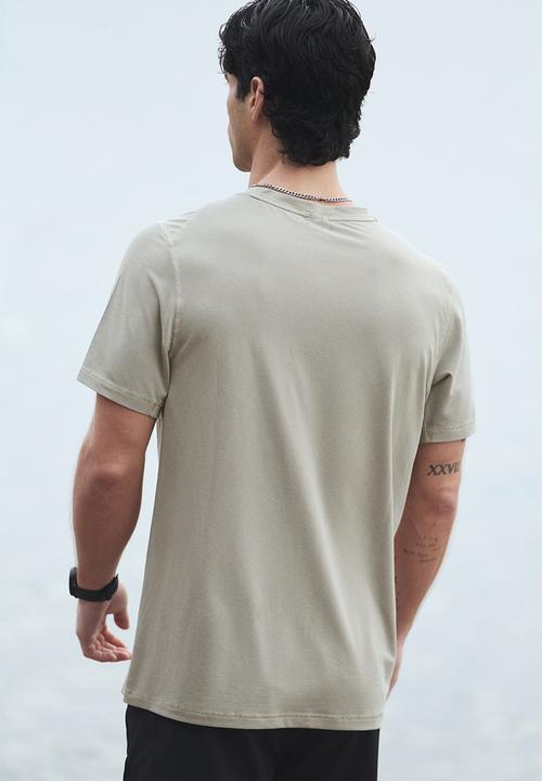 H&M - Running t-shirt with drymove. - dark beige