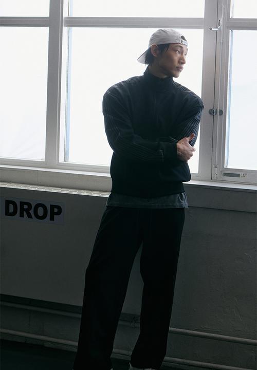 H&M - Oversized fit track jacket with drymove - black
