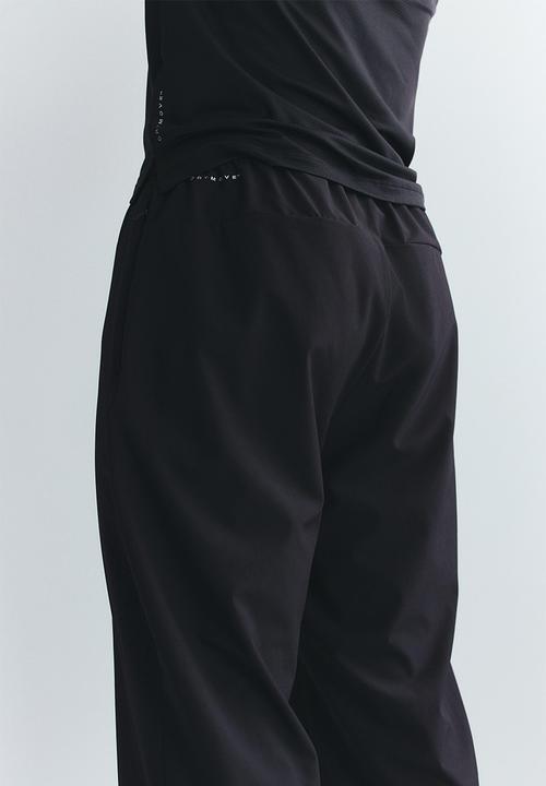 H&M - Regular fit track pants with drymove™ - black