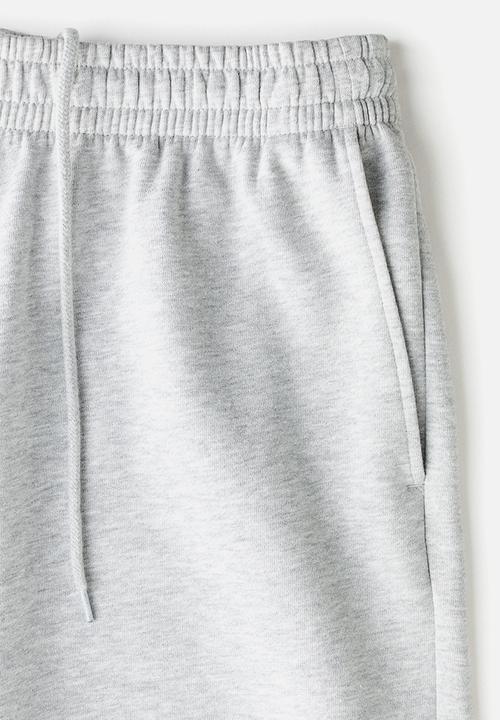 H&M - Regular fit sweatshorts - light grey marl